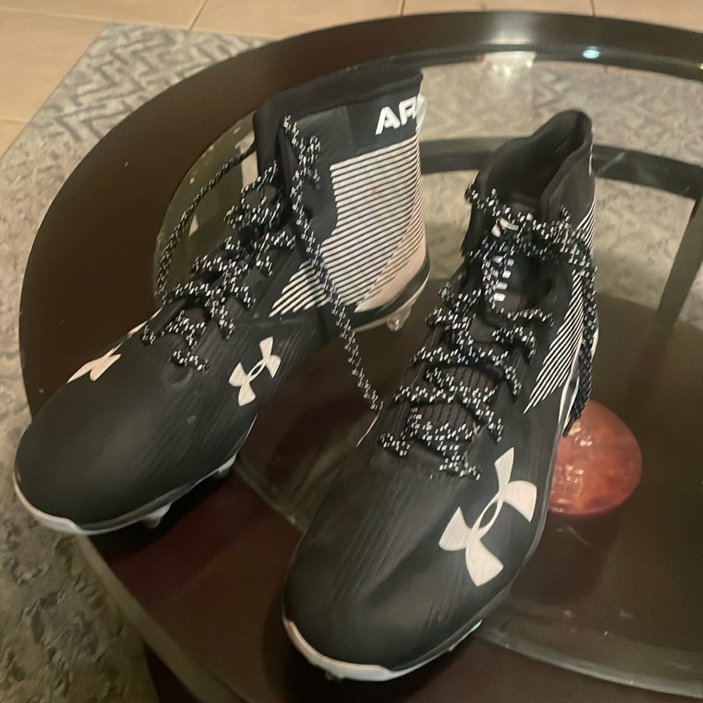 Under armor cleats size 12.5